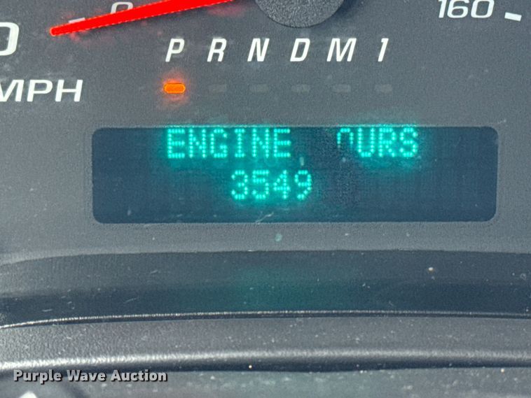 image for item EA2130 2017 Chevrolet Express 2500 van