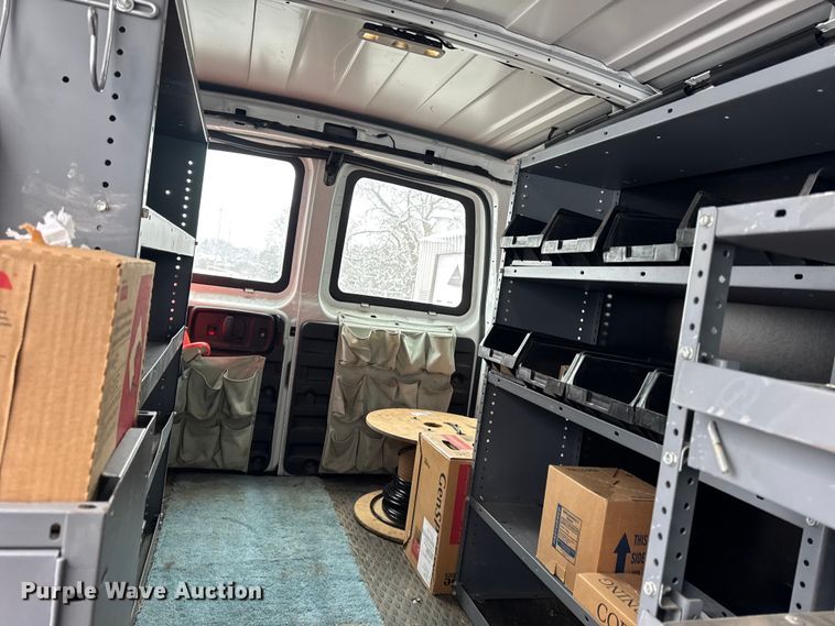 image for item EA2130 2017 Chevrolet Express 2500 van