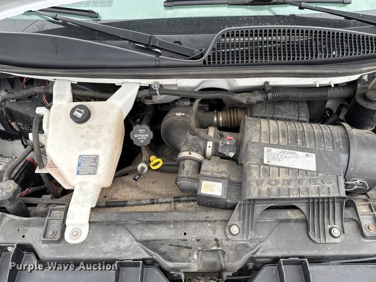 image for item EA2130 2017 Chevrolet Express 2500 van