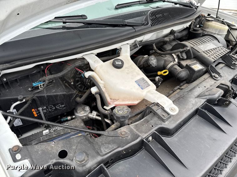 image for item EA2130 2017 Chevrolet Express 2500 van