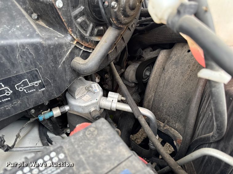 image for item EA2130 2017 Chevrolet Express 2500 van