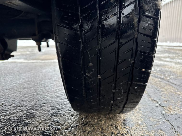 image for item EA2130 2017 Chevrolet Express 2500 van