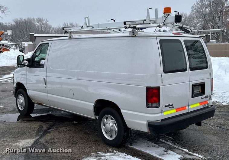 image for item EA2131 2013 Ford E150 van