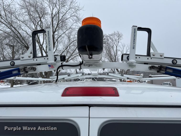 image for item EA2131 2013 Ford E150 van