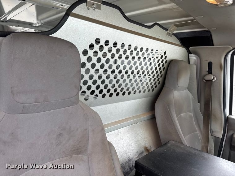 image for item EA2131 2013 Ford E150 van