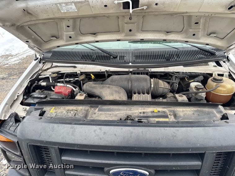 image for item EA2131 2013 Ford E150 van