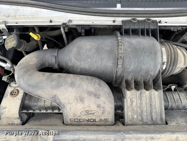 image for item EA2131 2013 Ford E150 van