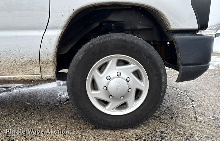 image for item EA2131 2013 Ford E150 van