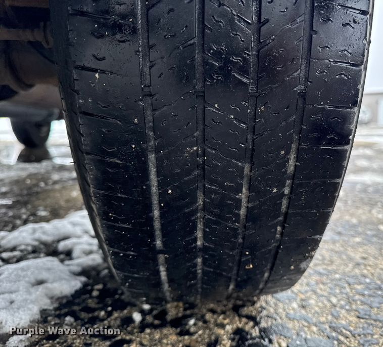 image for item EA2131 2013 Ford E150 van