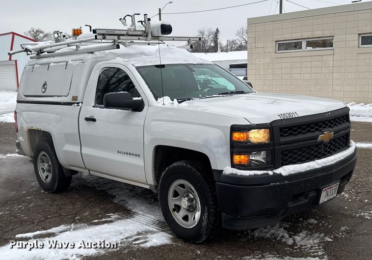 image for item EA2132 2015 Chevrolet Silverado 1500 pickup truck