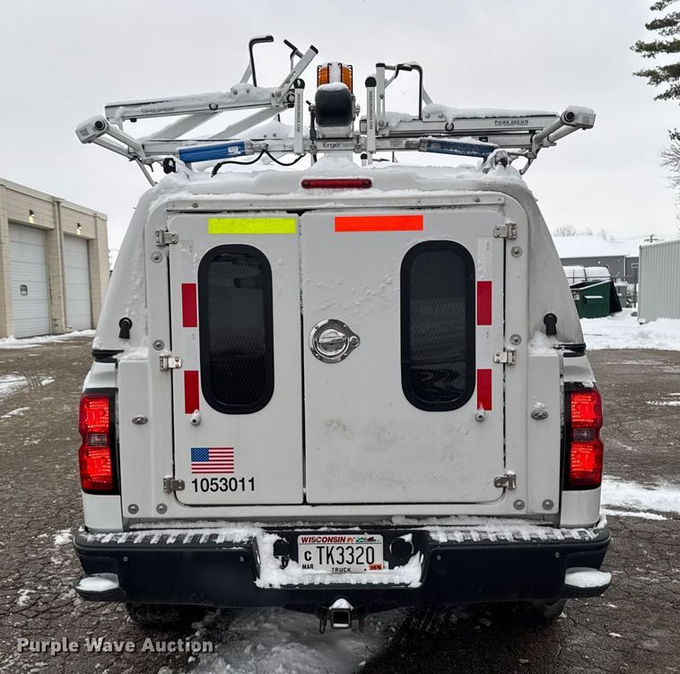 image for item EA2132 2015 Chevrolet Silverado 1500 pickup truck