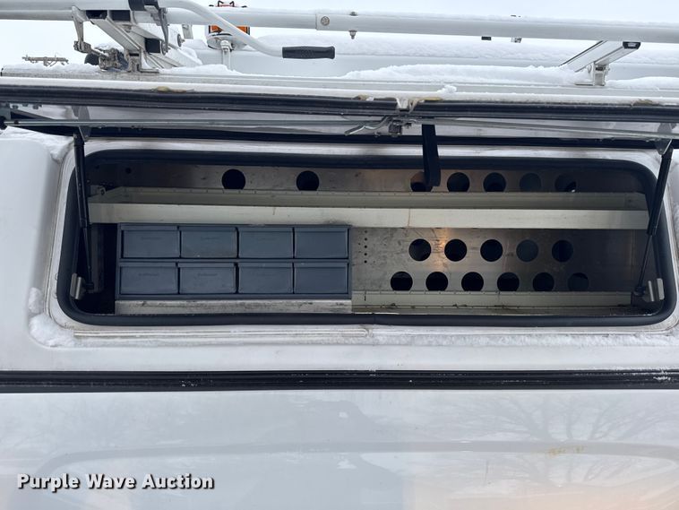 image for item EA2132 2015 Chevrolet Silverado 1500 pickup truck