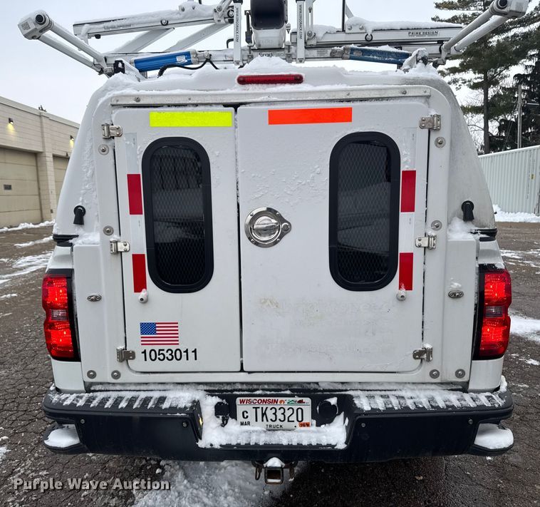 image for item EA2132 2015 Chevrolet Silverado 1500 pickup truck