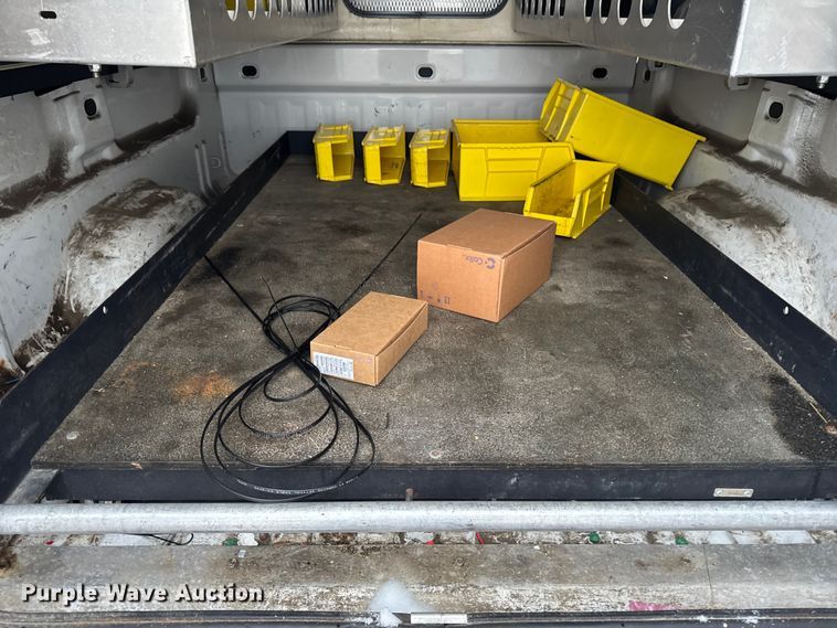 image for item EA2132 2015 Chevrolet Silverado 1500 pickup truck