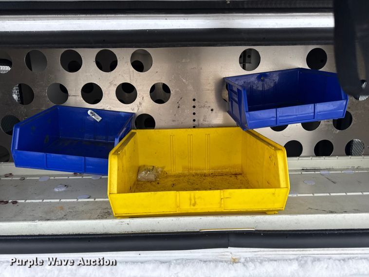 image for item EA2132 2015 Chevrolet Silverado 1500 pickup truck