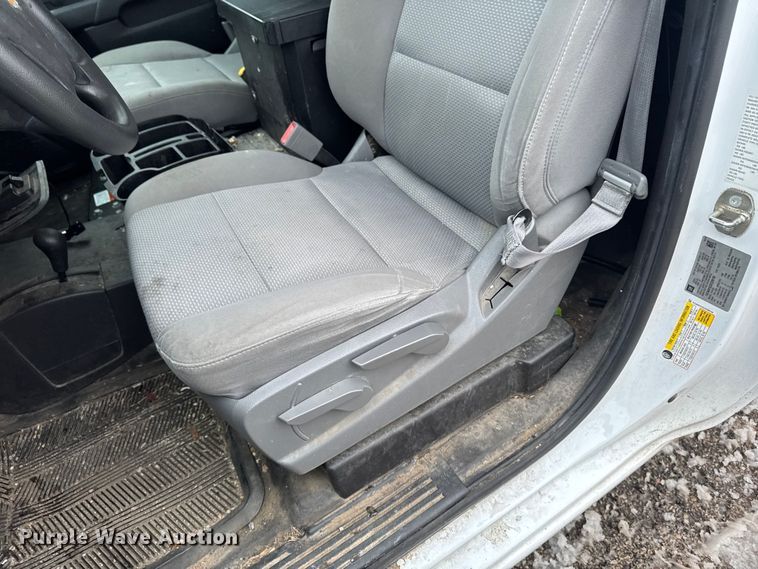 image for item EA2132 2015 Chevrolet Silverado 1500 pickup truck