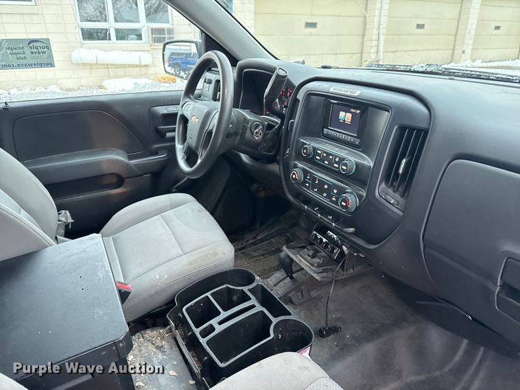 image for item EA2132 2015 Chevrolet Silverado 1500 pickup truck