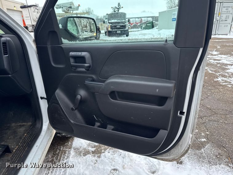 image for item EA2132 2015 Chevrolet Silverado 1500 pickup truck