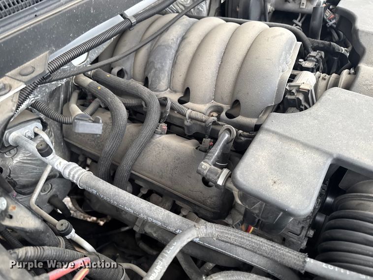 image for item EA2132 2015 Chevrolet Silverado 1500 pickup truck