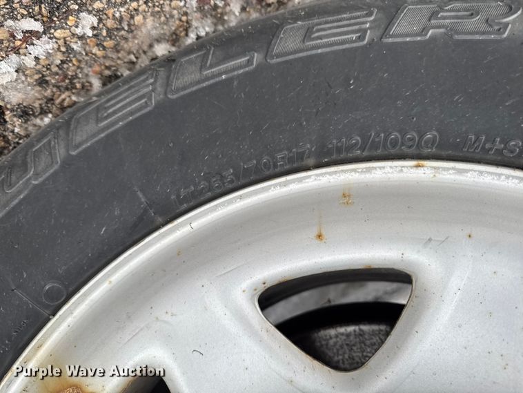 image for item EA2132 2015 Chevrolet Silverado 1500 pickup truck