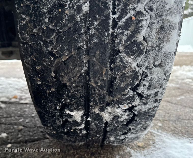 image for item EA2132 2015 Chevrolet Silverado 1500 pickup truck