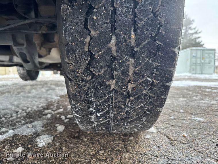 image for item EA2132 2015 Chevrolet Silverado 1500 pickup truck