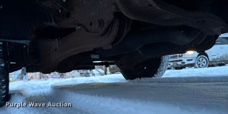 image for item EA2133 2008 Ford F250 Super Duty XL utility bed pickup truck