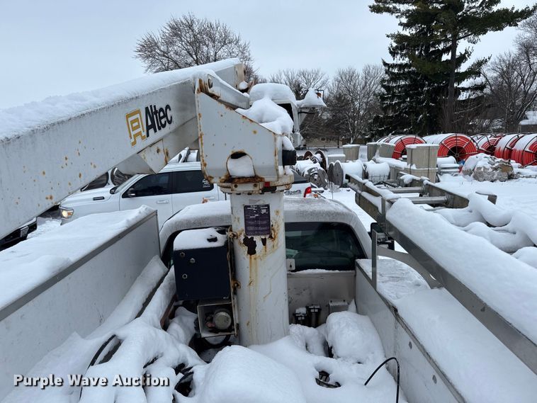 CAMIóN CON CANASTILLA 2012 FORD ALTEC