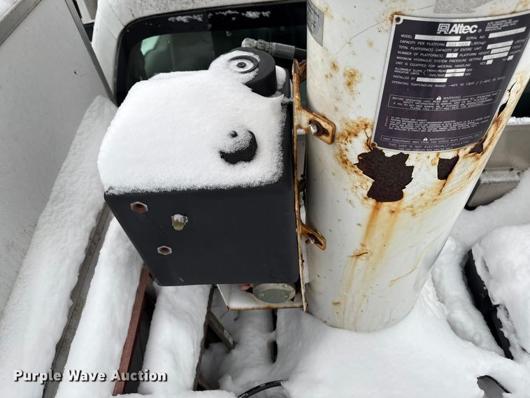 CAMIóN CON CANASTILLA 2012 FORD ALTEC