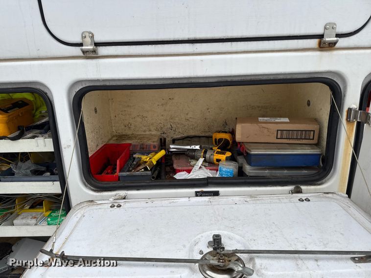 image for item EA2134 2012 Ford F450 Super Duty bucket truck