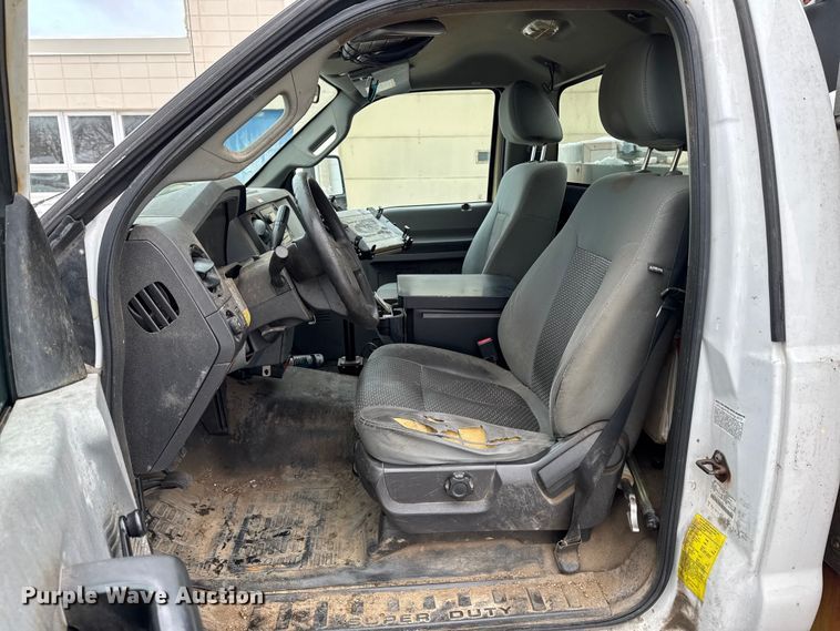 image for item EA2134 2012 Ford F450 Super Duty bucket truck