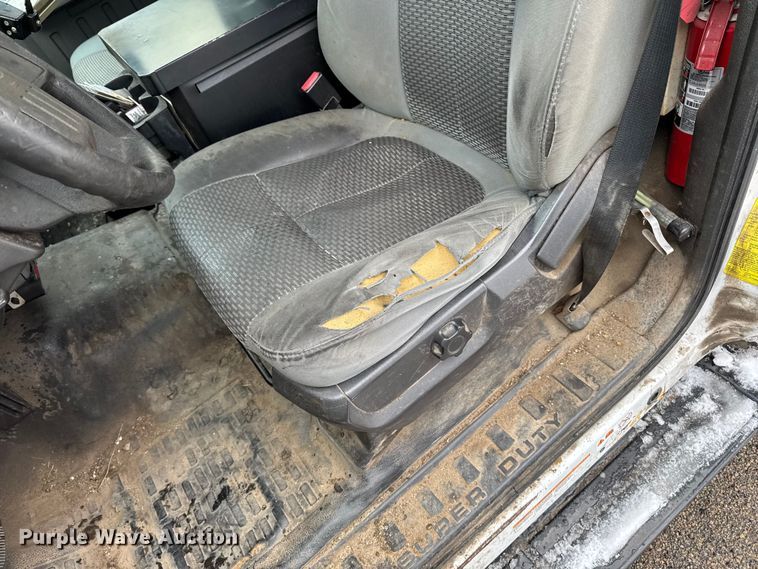 image for item EA2134 2012 Ford F450 Super Duty bucket truck