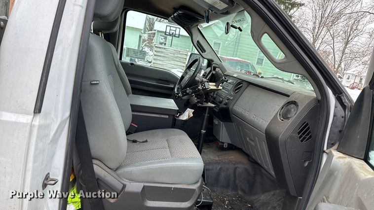 image for item EA2134 2012 Ford F450 Super Duty bucket truck