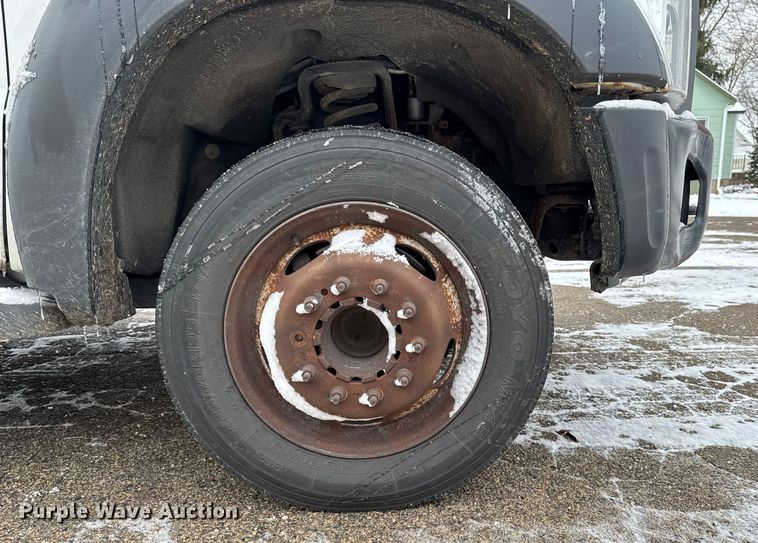 image for item EA2134 2012 Ford F450 Super Duty bucket truck