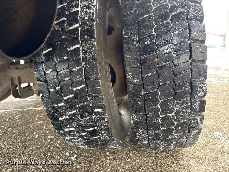 image for item EA2134 2012 Ford F450 Super Duty bucket truck