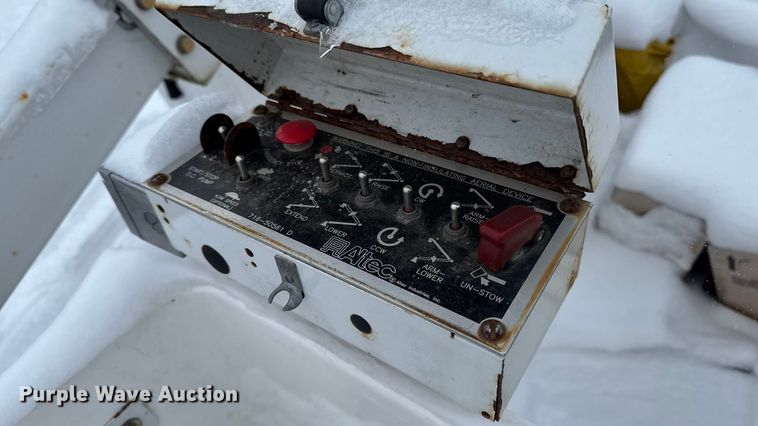 image for item EA2135 2012 Ford F450  bucket truck