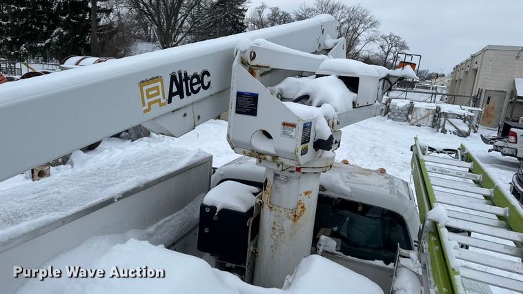 image for item EA2135 2012 Ford F450  bucket truck