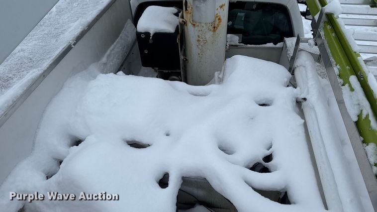 image for item EA2135 2012 Ford F450  bucket truck