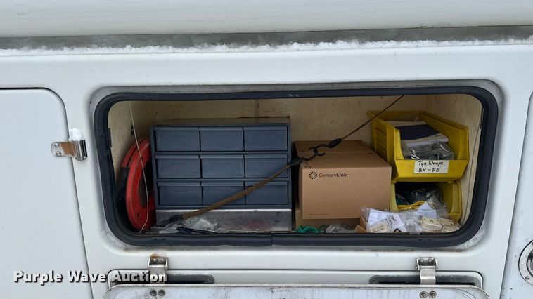 image for item EA2135 2012 Ford F450  bucket truck