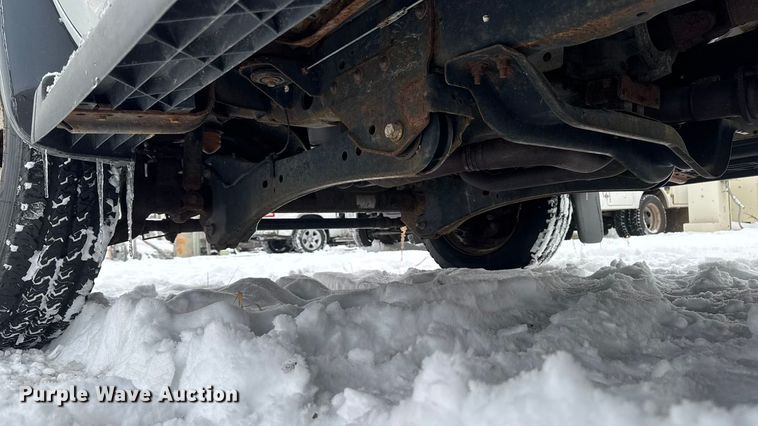 image for item EA2135 2012 Ford F450  bucket truck