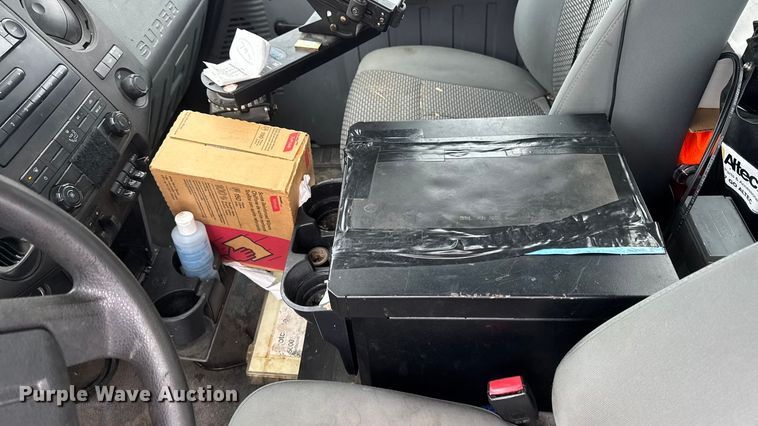 image for item EA2135 2012 Ford F450  bucket truck