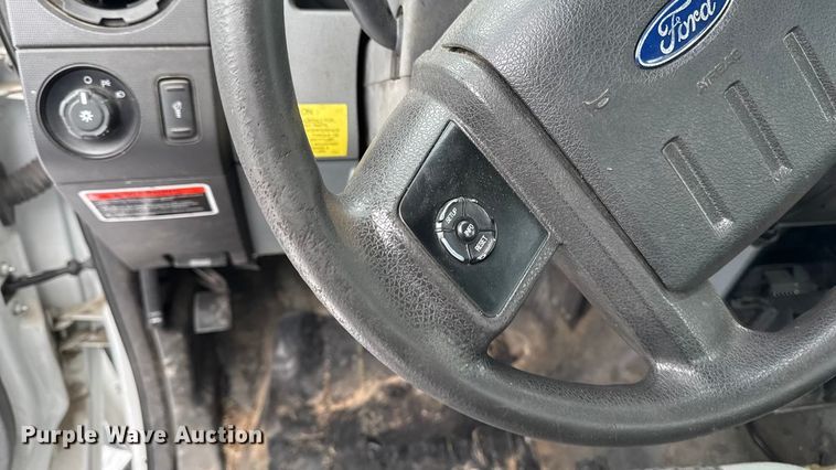 image for item EA2135 2012 Ford F450  bucket truck