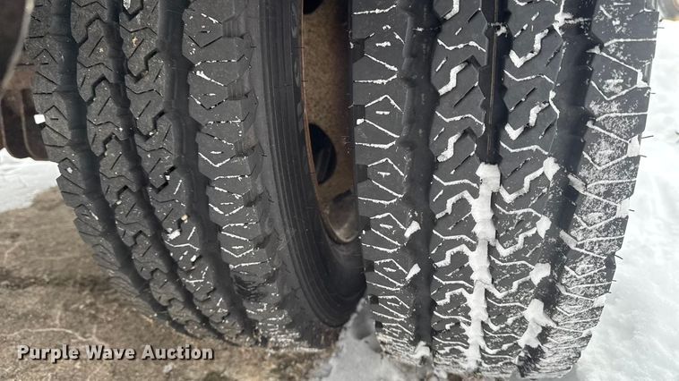 image for item EA2135 2012 Ford F450  bucket truck