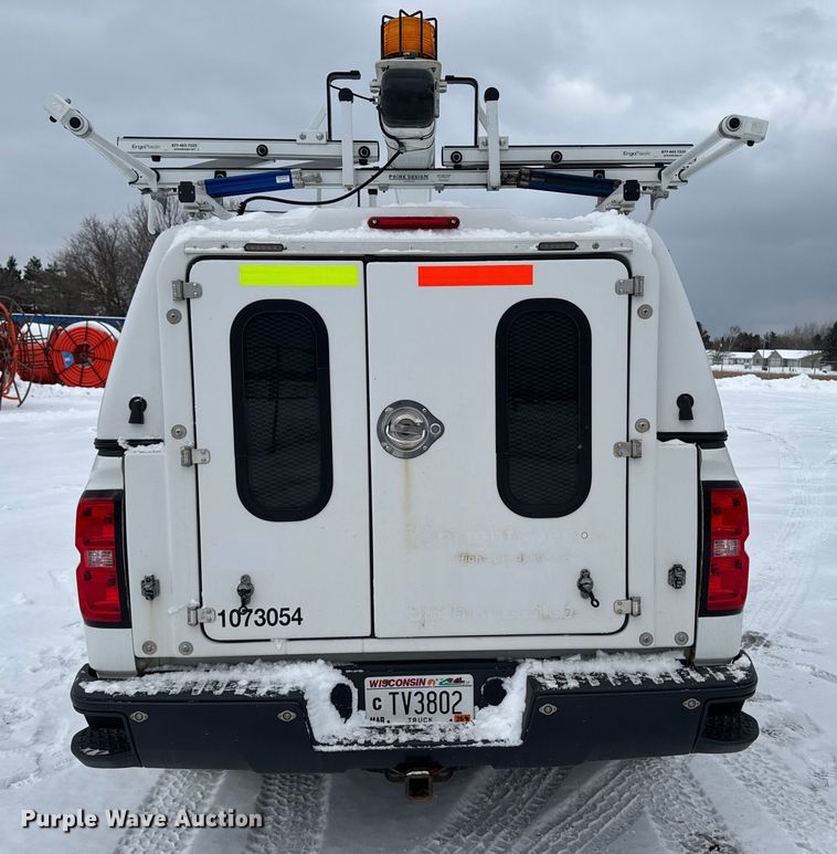 image for item EA2136 2017 Chevrolet Silverado pickup truck