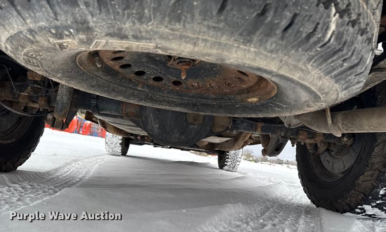 image for item EA2136 2017 Chevrolet Silverado pickup truck