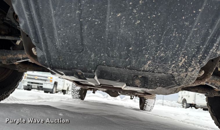 image for item EA2136 2017 Chevrolet Silverado pickup truck