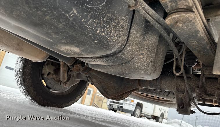 image for item EA2136 2017 Chevrolet Silverado pickup truck