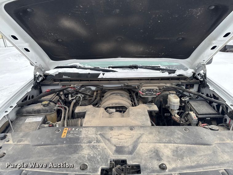 image for item EA2136 2017 Chevrolet Silverado pickup truck