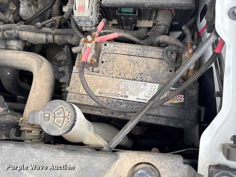 image for item EA2136 2017 Chevrolet Silverado pickup truck