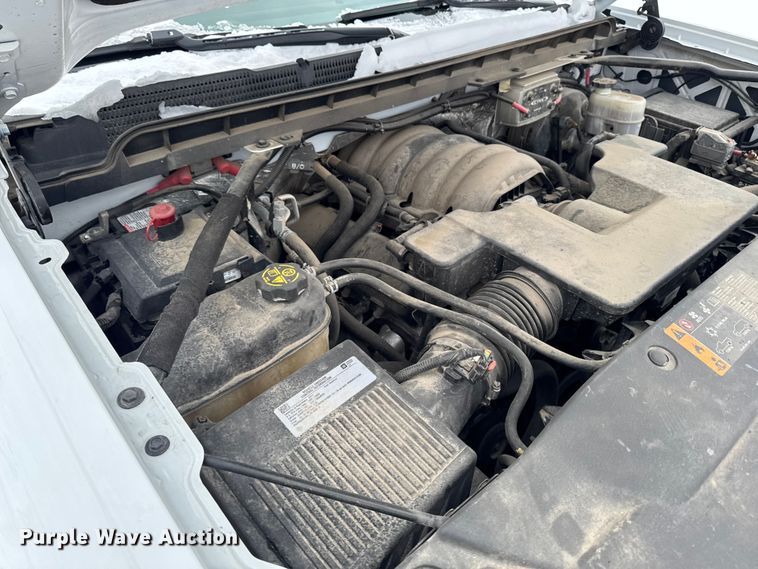 image for item EA2136 2017 Chevrolet Silverado pickup truck